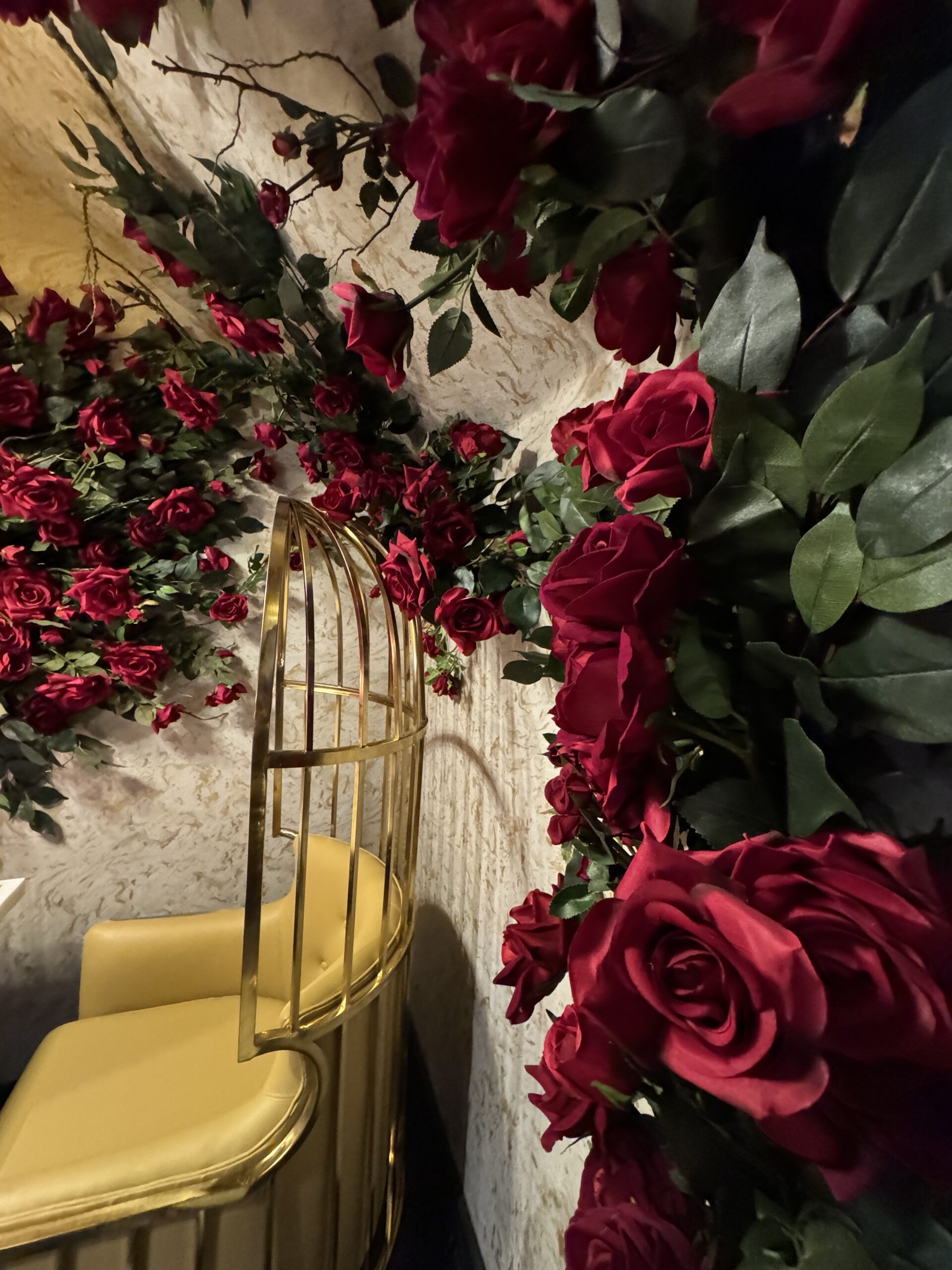 Marry me setup with red rose